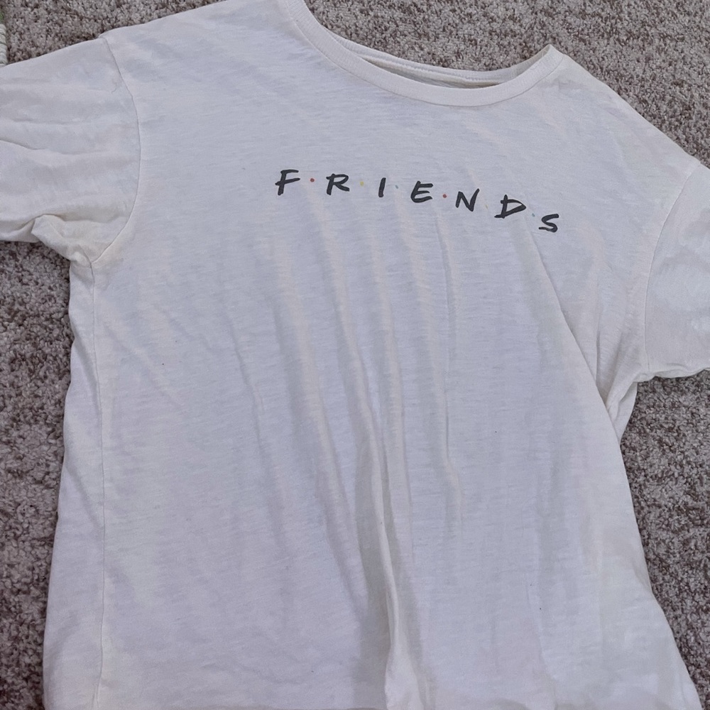 White FRIENDS tshirt